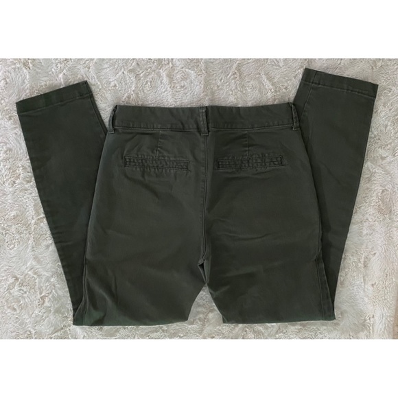Army Green Old Navy Pixie Pant - Picture 3 of 5